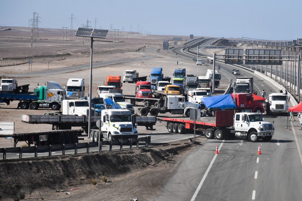 Paro de camioneros en el norte del país. (FOTO: OvejeroNoticias.cl)